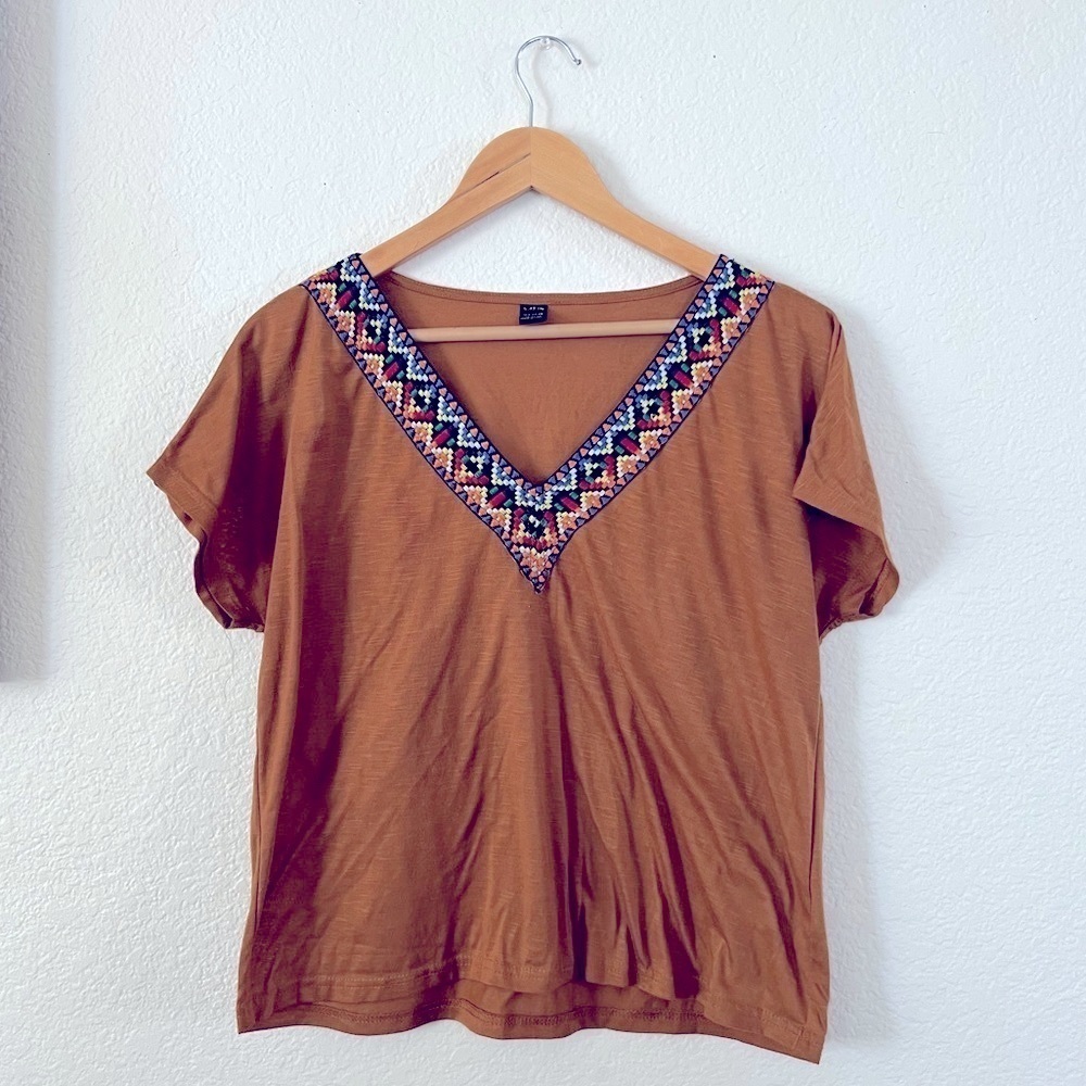 SHEIN Embroidered‎ V-Neck Slub Knit Top XL Mustard Brown Boho Short Sleeve